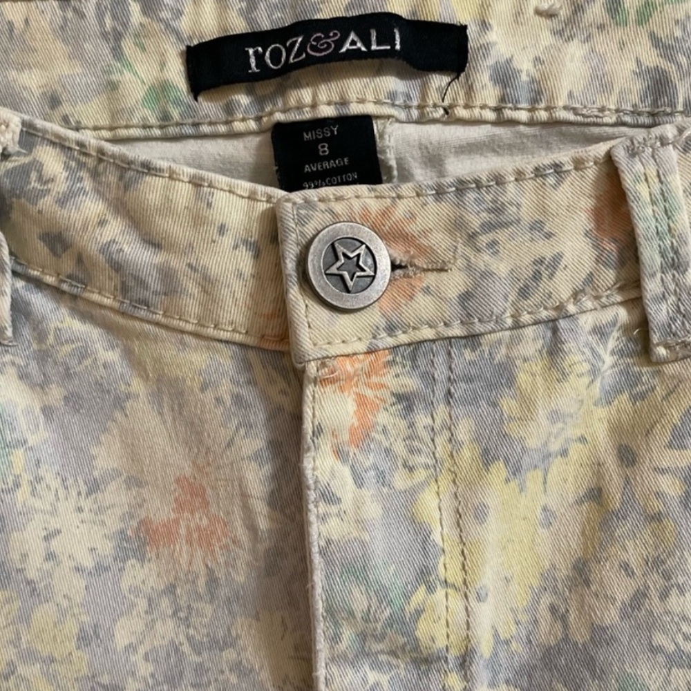 Floral Jeans 🌼 Roz & Ali - Picture 2 of 4